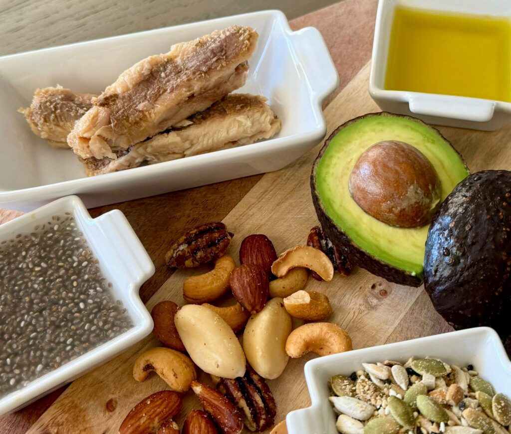 picture of foods that are sources of healthy fats